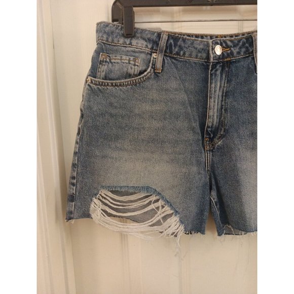 Women's Forever 21 Premium High-rise Distressed Cut Off Shorts Size 29 - Picture 2 of 8